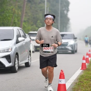 Runner Photo 8835022