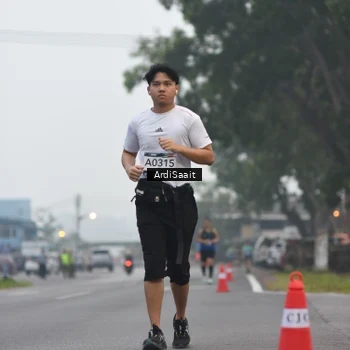 Runner Photo 8835289