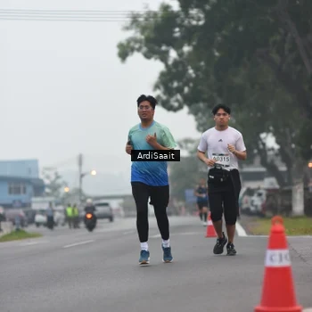 Runner Photo 8835376