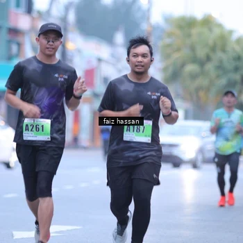 Runner Photo 8835453