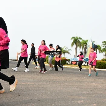 Runner Photo 8835665