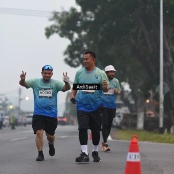 Runner Photo 8835771