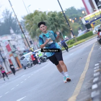 Runner Photo 8836027
