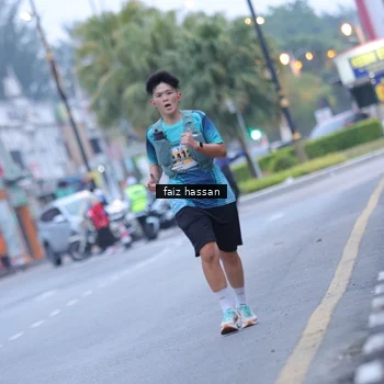 Runner Photo 8836034