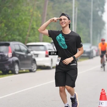 Runner Photo 8836095