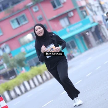 Runner Photo 8836192