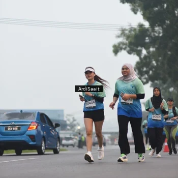 Runner Photo 8836406