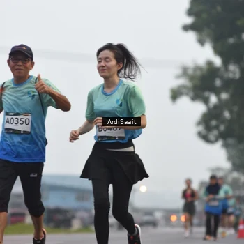 Runner Photo 8836496