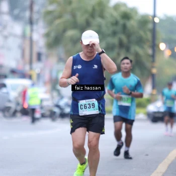 Runner Photo 8836542