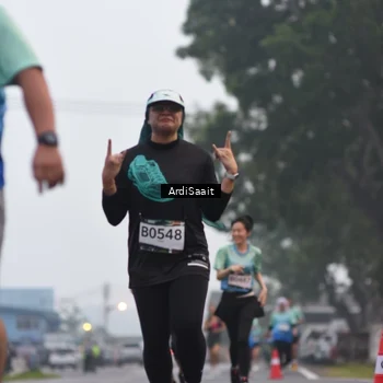Runner Photo 8836554