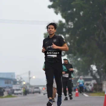 Runner Photo 8836624