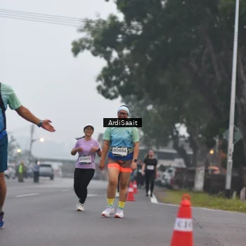 Runner Photo 8836893