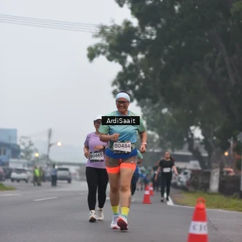 Runner Photo 8836904
