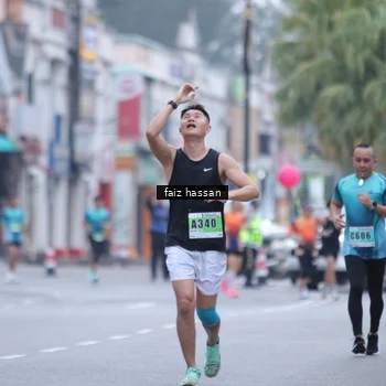 Runner Photo 8837030