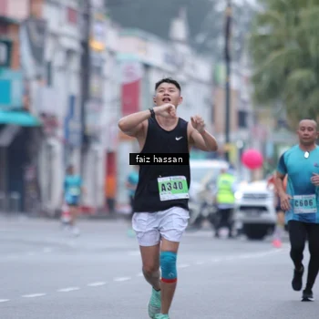 Runner Photo 8837055