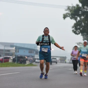 Runner Photo 8837075
