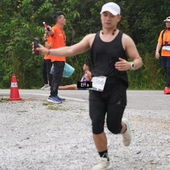 Runner Photo 8837183