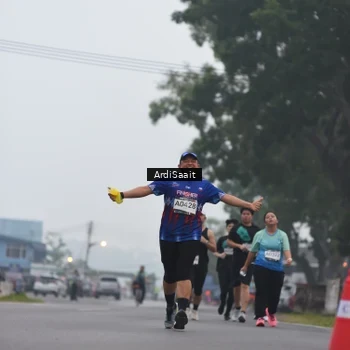Runner Photo 8837295