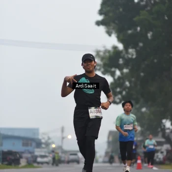 Runner Photo 8837346