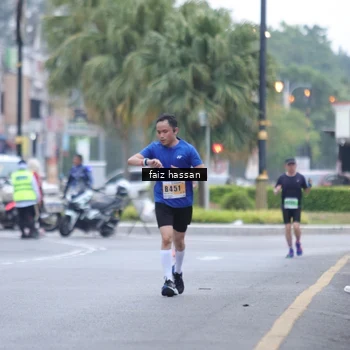 Runner Photo 8837491