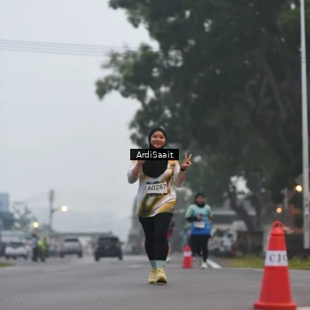 Runner Photo 8837643