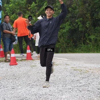 Runner Photo 8837699