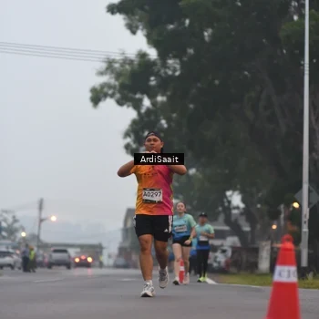 Runner Photo 8837984