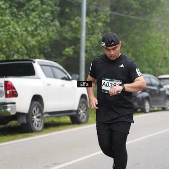 Runner Photo 8838021