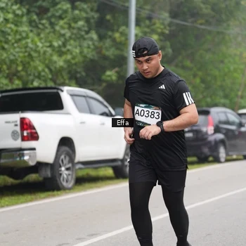 Runner Photo 8838023