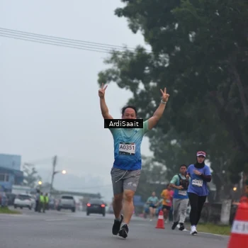 Runner Photo 8838080