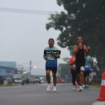 Runner Photo 8838294