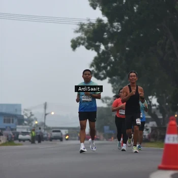Runner Photo 8838318