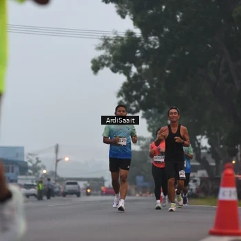 Runner Photo 8838322