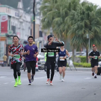 Runner Photo 8838357