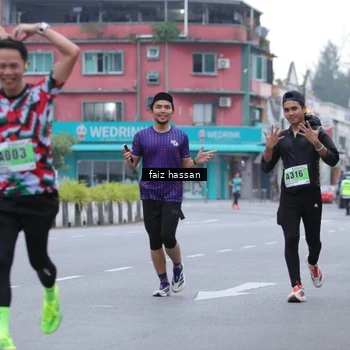 Runner Photo 8838371