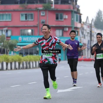 Runner Photo 8838397