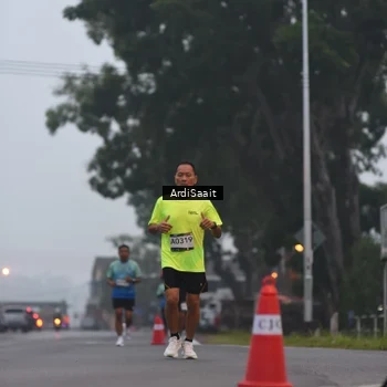 Runner Photo 8838463