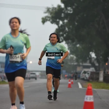 Runner Photo 8838513