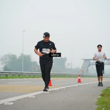 Runner Photo 8839043