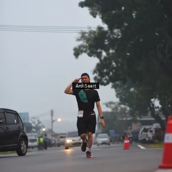 Runner Photo 8839050