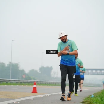 Runner Photo 8839123