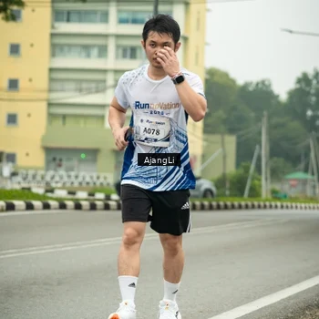 Runner Photo 8839201