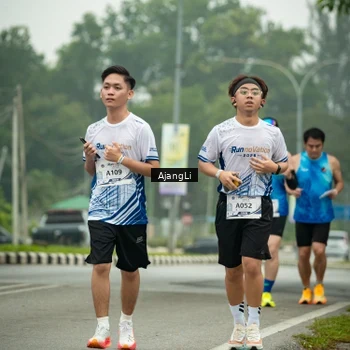 Runner Photo 8839202