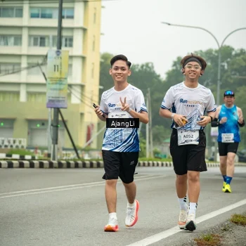 Runner Photo 8839208