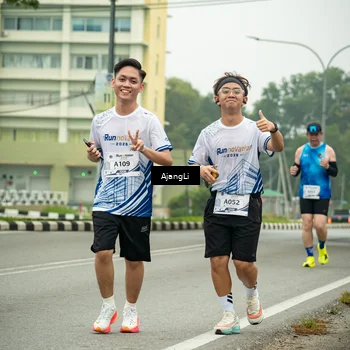 Runner Photo 8839243
