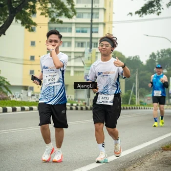 Runner Photo 8839268