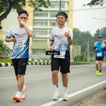 Runner Photo 8839311