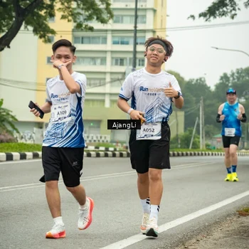 Runner Photo 8839313