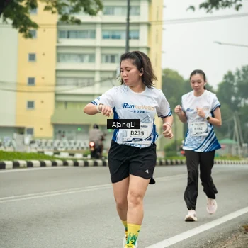 Runner Photo 8839421