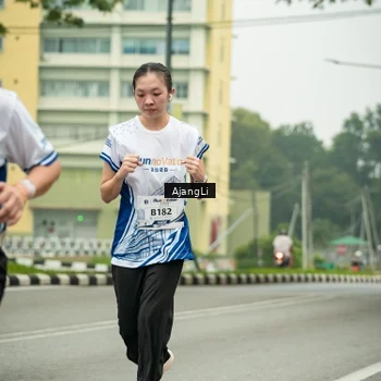 Runner Photo 8839422